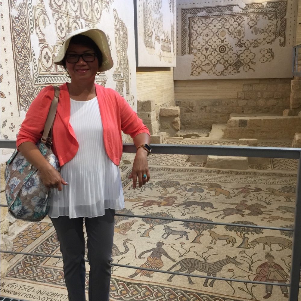 Meet your Posher, Ma elizabeth